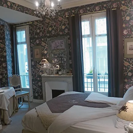 Rivoli 3*