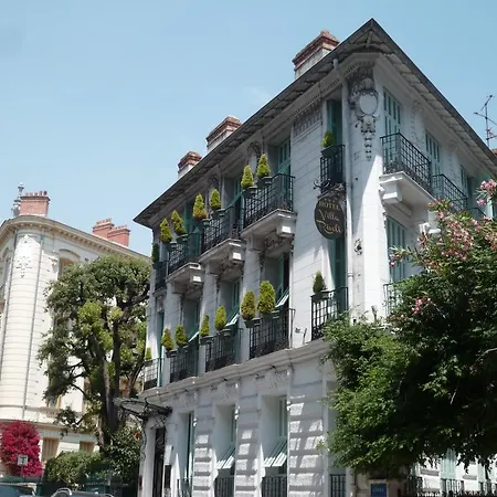 فندق Rivoli 3*
