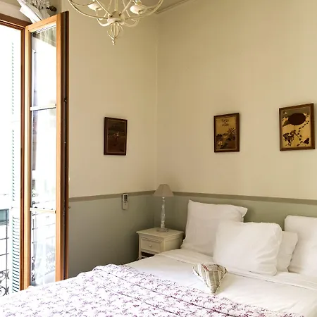 Ξενοδοχείο Rivoli 3*